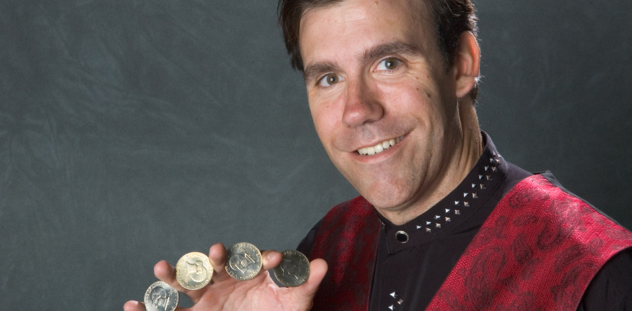 Coin Magic-Big Hands